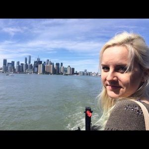 Meet your Posher, Hannah